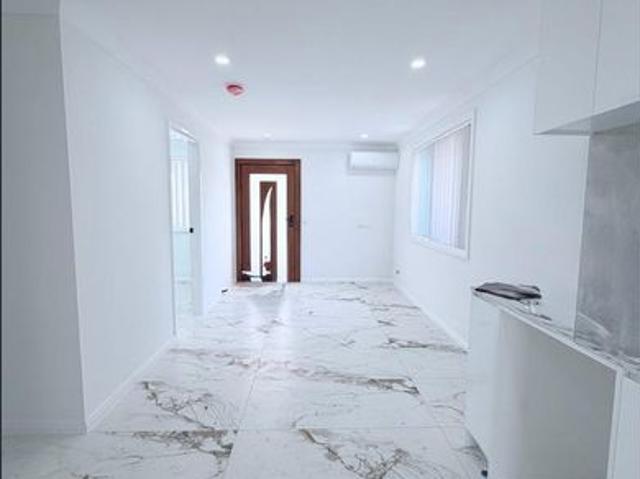 Apartment for rent in Airds, Sydney
