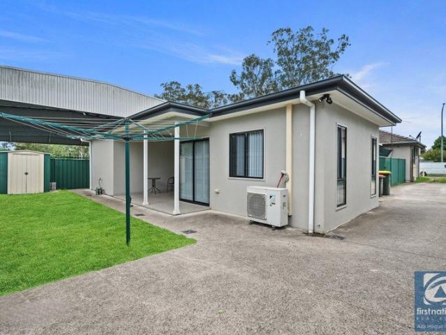 House for rent in Macquarie Fields, Sydney