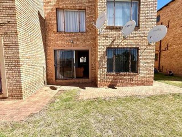 Apartment for sale in Randfontein, Randfontein Local Municipality