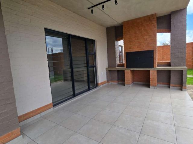 Apartment for rent in Waterkloof, Gauteng