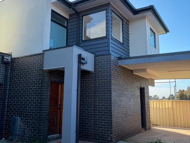 Townhouse for rent in Camerons Creek, Victoria
