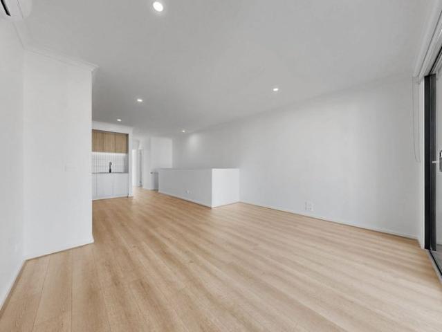 Townhouse for rent in Clyde, Melbourne