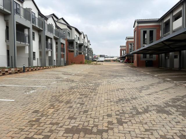 Apartment for rent in Wilgeheuwel, Roodepoort