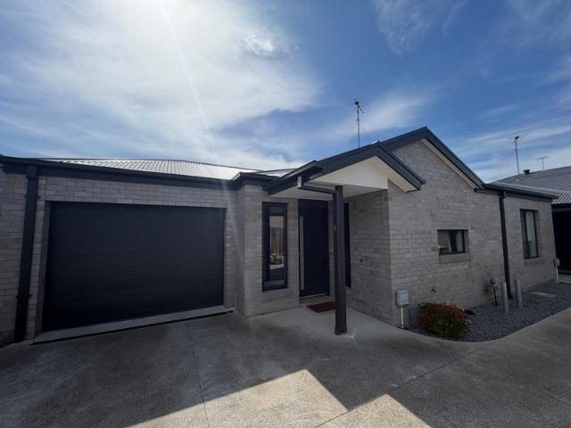 Apartment for rent in Hamlyn Heights, Geelong