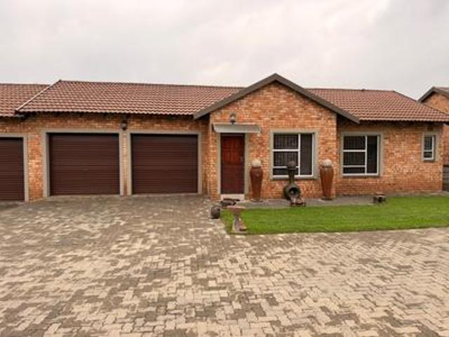 Townhouse for sale in Midvaal, Gauteng
