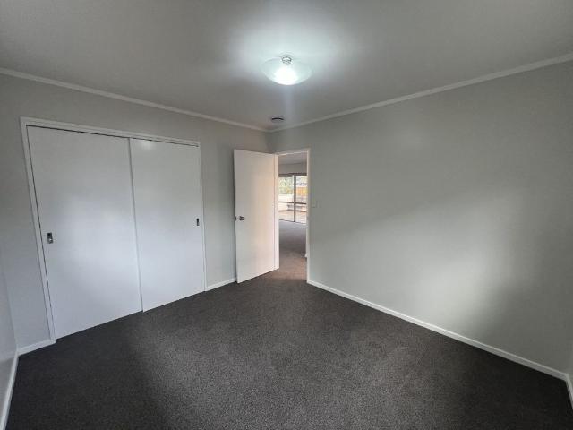 Apartment for rent in Whangaparaoa, Oroua County