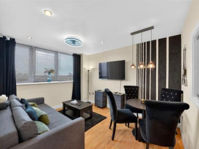 Apartment for rent in Maryland, Greater London