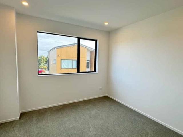 Townhouse for rent in Howick, Oroua County