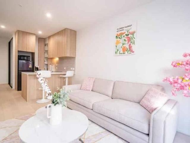Townhouse for rent in Saint Lukes, Albert-Eden