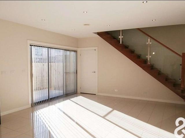 Townhouse for rent in Camerons Creek, Victoria