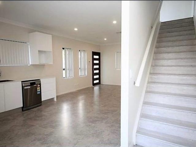 Townhouse for rent in Sydney, New South Wales