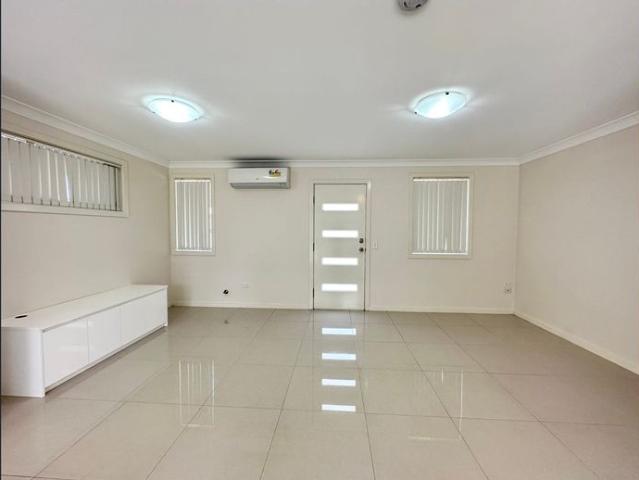 Townhouse for rent in Sydney, New South Wales