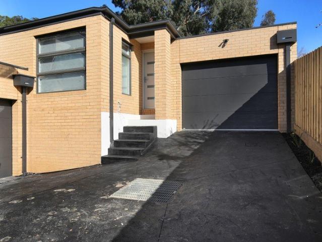 Townhouse for rent in Camerons Creek, Victoria