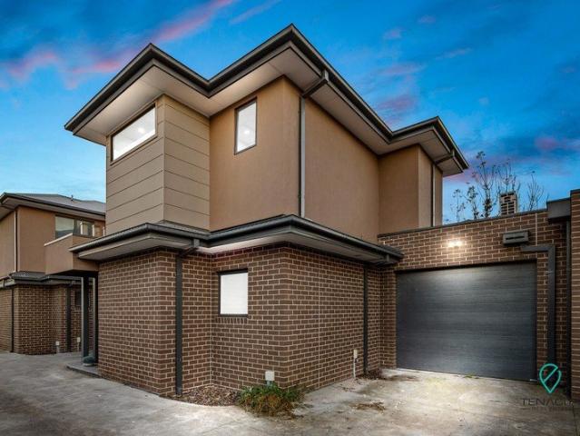Townhouse for sale in Camerons Creek, Victoria
