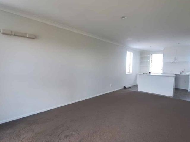Townhouse for rent in Wairau Valley