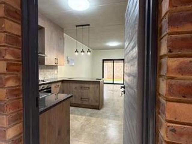 Townhouse for rent in Ekurhuleni, Gauteng