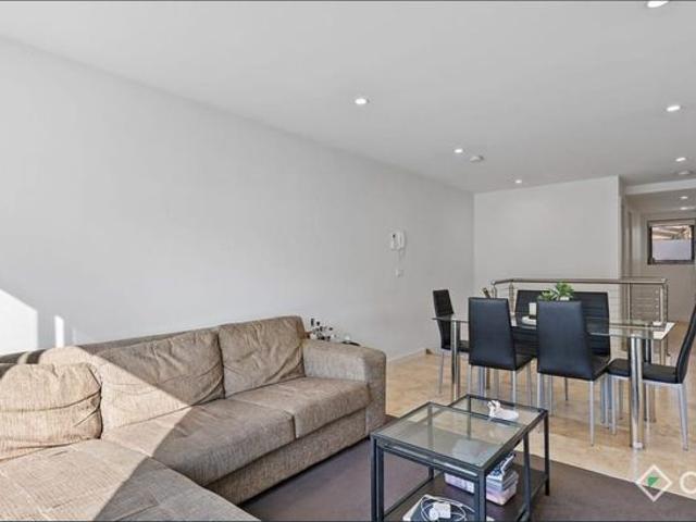Townhouse for rent in Camerons Creek, Victoria