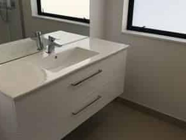 Townhouse for rent in Wairau Valley