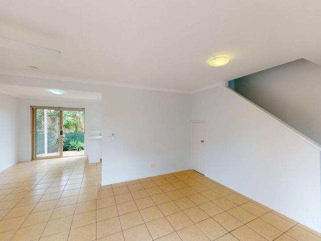 Townhouse for rent in Fernbrook, Queensland