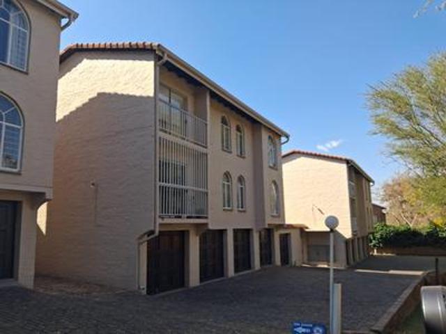 Townhouse for sale in Ekurhuleni, Gauteng