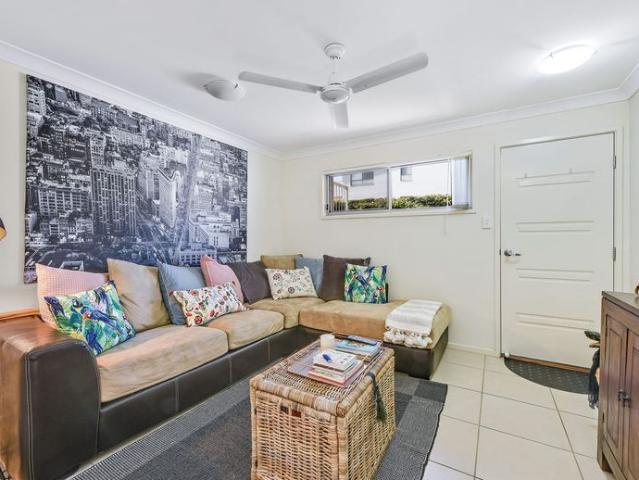 Townhouse for rent in Toombul, Queensland