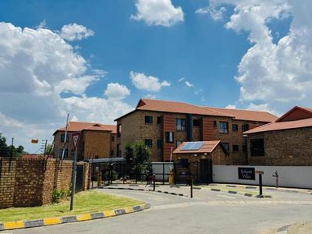 Townhouse for sale in Ekurhuleni, Gauteng