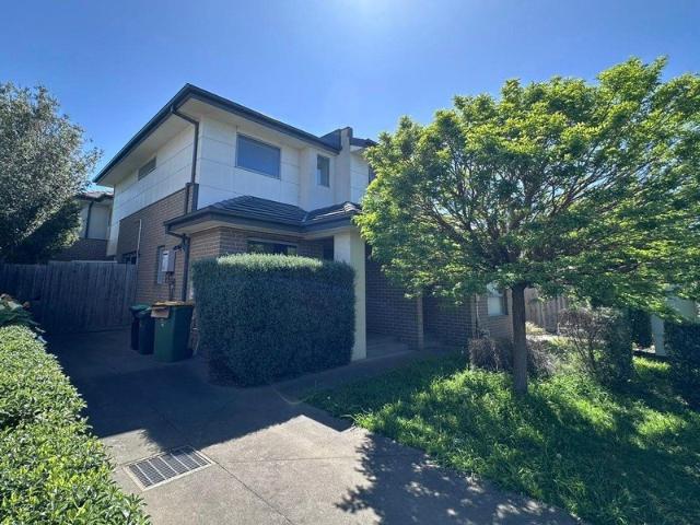 Townhouse for rent in Camerons Creek, Victoria