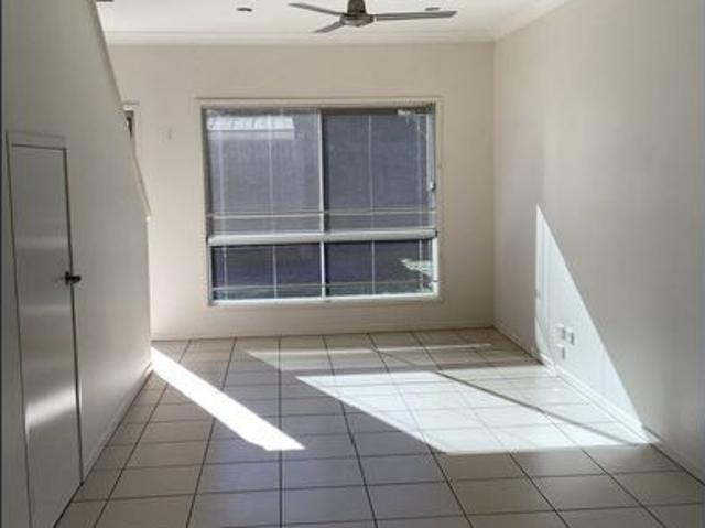 Townhouse for rent in Moranbah, Queensland