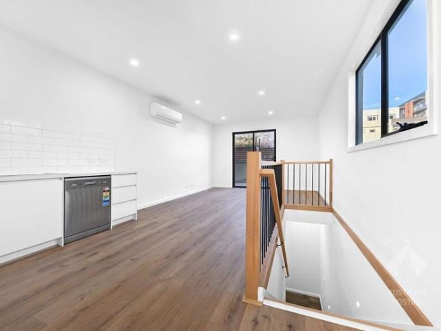 Townhouse for rent in Camerons Creek, Victoria