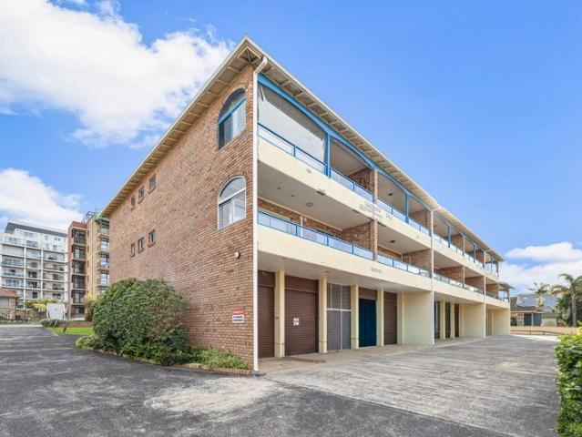 Apartment for rent in The Entrance, New South Wales