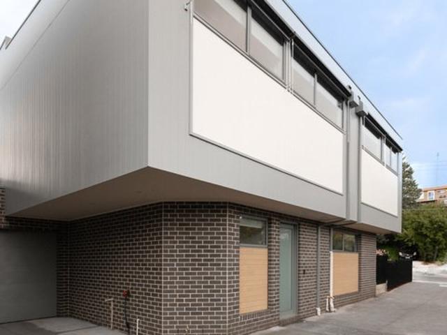 Townhouse for rent in Camerons Creek, Victoria