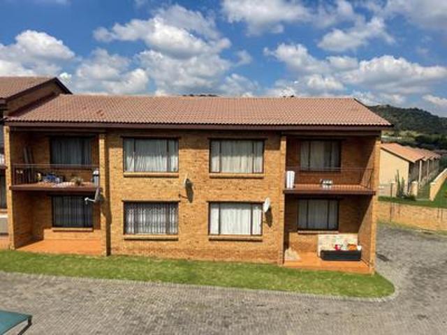 Apartment for sale in Vosloorus, Gauteng
