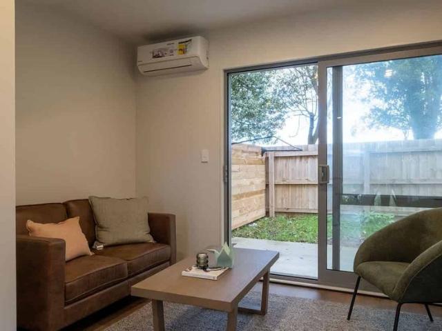 Townhouse for rent in Owhata, Oroua County