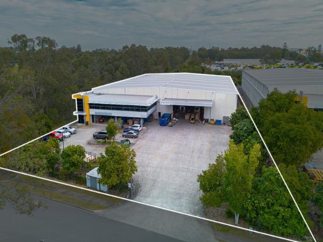Warehouse for rent in Toombul, Queensland