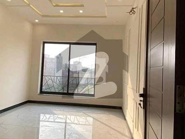 House for sale in Faisalabad, Islamabad Capital Territory