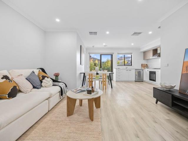 House for rent in Cornerstone, Melbourne