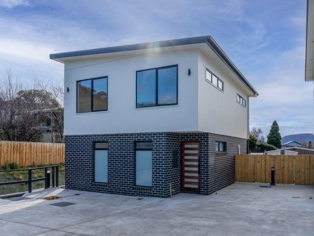 Townhouse for rent in Hobart, Tasmania