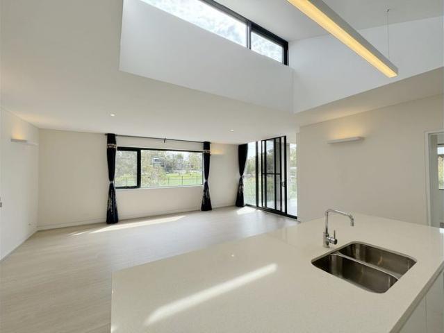 Apartment for rent in Crimson Hill, Sydney