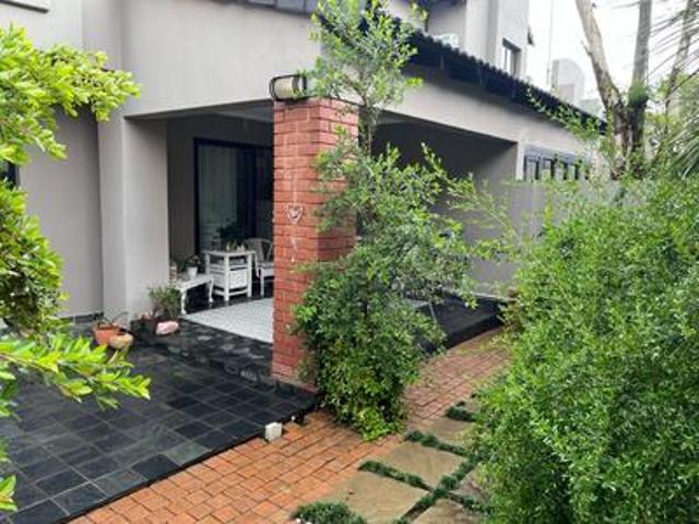 Townhouse for rent in Sandton