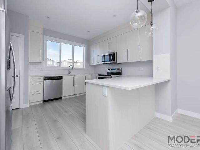House for rent in Dawson's Landing, Chestermere
