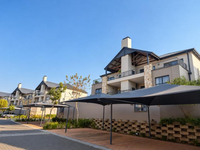 Apartment for rent in Waterfall Country Village Estate, Sandton