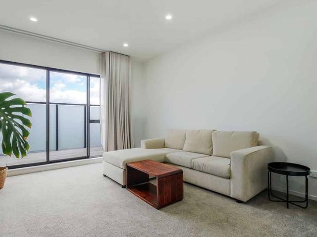Townhouse for rent in Point England, Oroua County