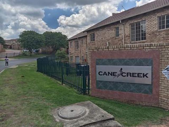 Apartment for sale in Vosloorus, Gauteng