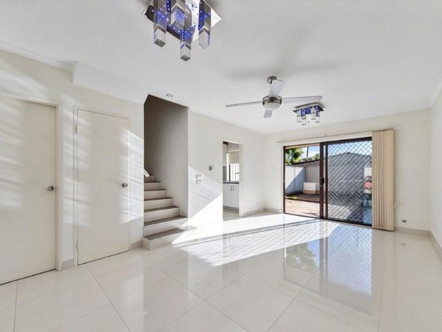 Townhouse for rent in Sydney, New South Wales