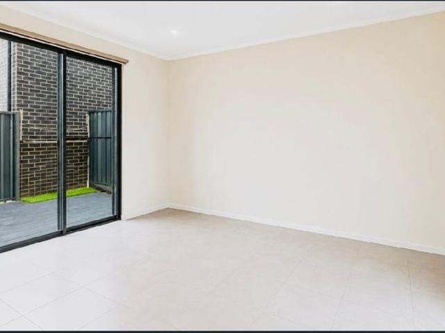 Townhouse for rent in Horseshoe Creek, South Australia