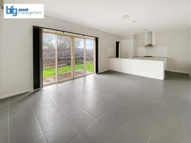 Townhouse for rent in Darley, Victoria
