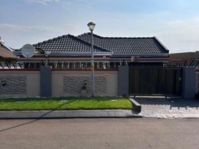 House for sale in Ekurhuleni, Gauteng
