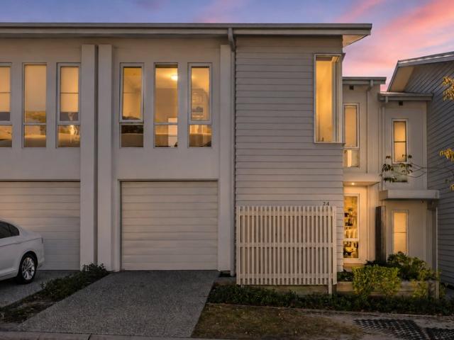 House for sale in Fernbrook, Queensland