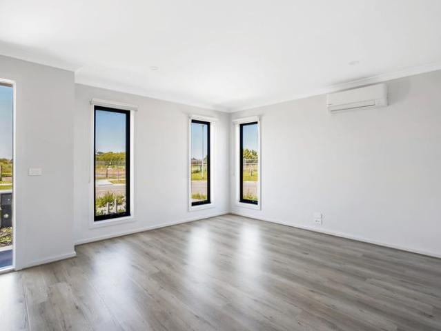 Townhouse for rent in Camerons Creek, Victoria