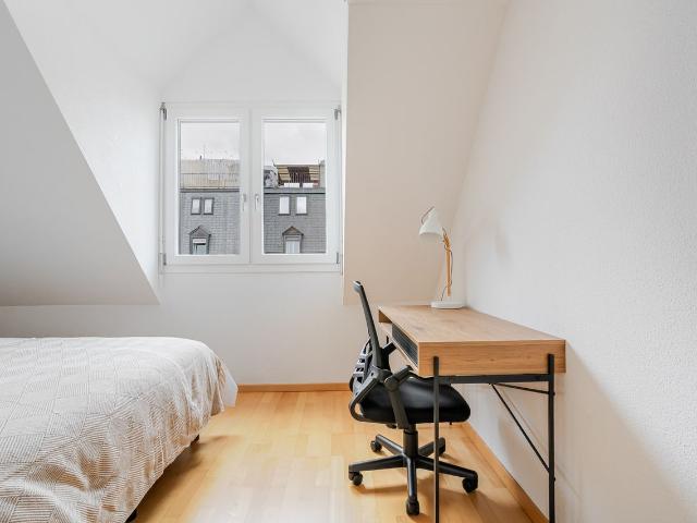 Apartment mieten in Einigen, Zürich